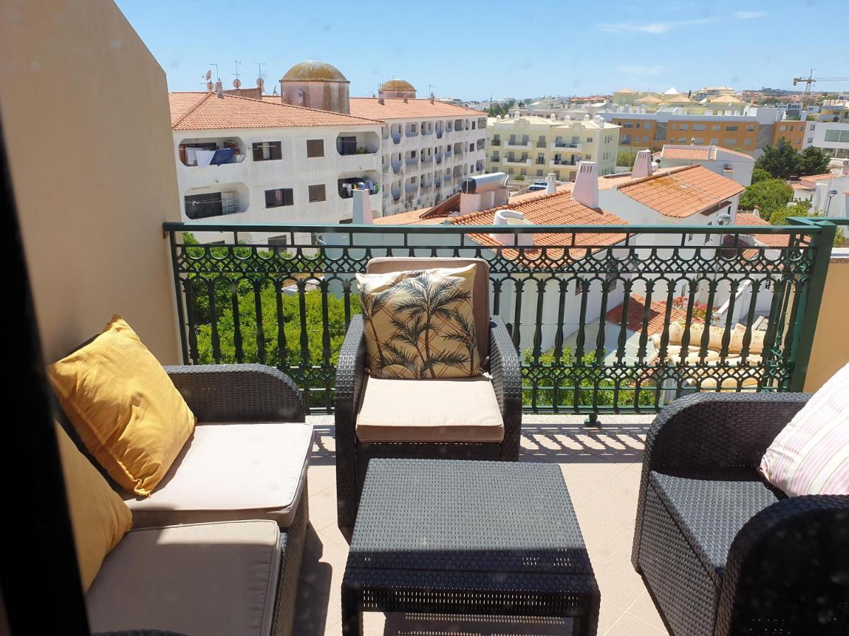 Oura Beach T1 Apartment Coral , Close To The Strip, Swimming Pool, Wi Fi, A/C Albufeira Exterior photo